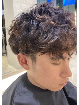 ジャン クロード ビギン 横浜ベイクオーター店(JEAN CLAUDE BIGUINE) 刈り上げマッシュ ソフトスパイラル 波巻きパーマ