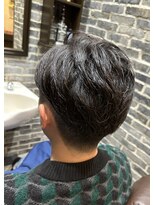 ミリオンバックス 御徒町店(Million Backs)&nbsp;かき上げ/センターパート/マッシュ<理容室>[メンズ/眉毛]