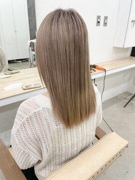 ニュート(Neut ) ミルクティーグレージュ/ハイトーンカラー/ケアブリーチ/名古屋