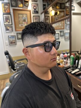 カムレイドフォーライフ(COMRADE 4 LIFE) 濡れクロ　担当　西村