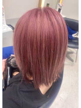 フィゼル 南堀江店(fizelle) ピンクカラー