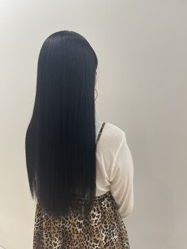 サラサラストレート　オン眉スタイル