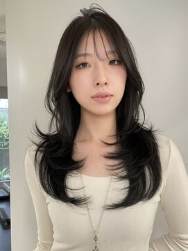 トイ(TOI) 韓国風ハッシュカット/顔まわりレイヤー/ナチュラルブラック