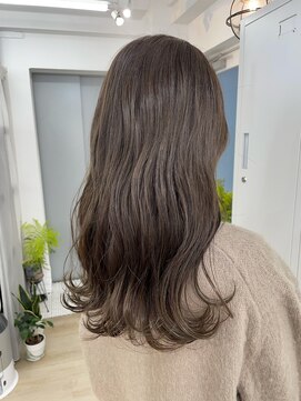 イコ 表参道原宿(ico) くすみベージュ