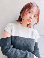 インナーカラー×ピンクベージュ×くびれボブ