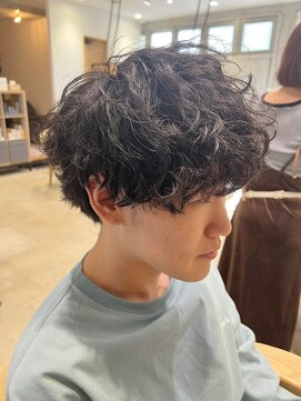 ガーデン オオタカノモリ(garden otakanomori) 波巻きパーマ/ツーブロック/大人ショート/ニュアンスパーマ