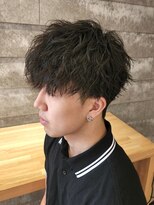 ニアウ 伊勢崎連取店(Niau)&nbsp;刈り上げマッシュ波巻きツイストスパイラルパーマメンズ