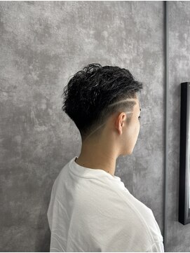 スピン 本八幡(SPIN) スペインカール/スパイキーショート/ブルーブラック/本八幡