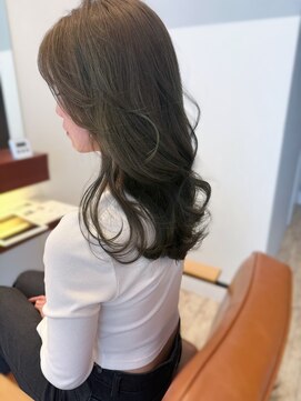 マーリャヘアー(mallia hair) レイヤースタイルレイヤーカットロングレイヤー小顔スタイル