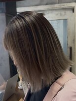 アポロ 横浜駅店(apollo) ブリーチ/ミディアムヘア/デザインカラー/フェイスフレーミング