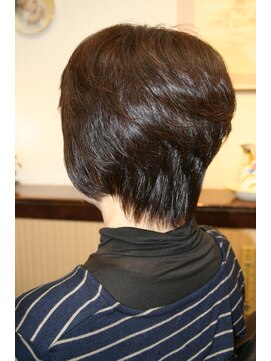 レットリート(RETREAT) ポイントパーマ♪ トップにボリューム!