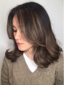 ステア ケース(stair case) ナチュラルバレイヤージュ★