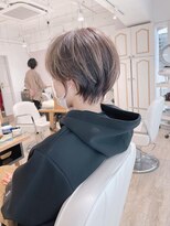 ネオリーブアイム 横浜西口店(Neolive aim)&nbsp;大人可愛い束感　耳掛けひし形小顔丸みショート【近藤】横浜