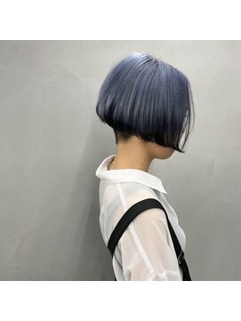 タグ(#tag) #刈り上げボブ×ネイビーブルー