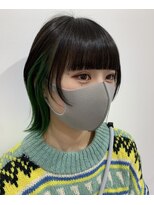 バズ(BUZZ) ショートウルフ×インナーカラー