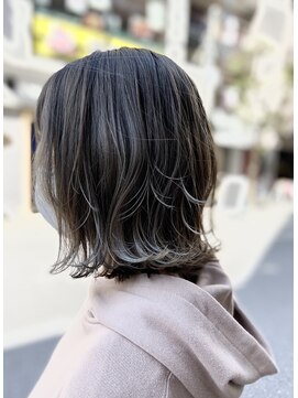 ロータス(Lotus) 外はねボブ　ハイライト