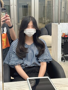 クム(kumu) ワンカールレイヤー×クビレスタイル