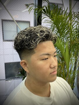 スタッグス 上野御徒町(STUG'S) メッシュパーマ