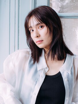 リュープリエ 笹塚(Lieu plie) 重さを残したワンレングスウルフカット