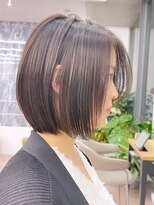 似合わせカットアースカラーのショートボブ