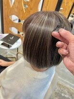 サンタフェ 柳津店(Santa'Fe)&nbsp;Santa'Fe式脱白髪染め白髪ぼかしカラー[ビフォーアフター]