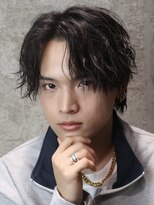 ライズ 渋谷店(RISE)&nbsp;七三センターパートウルフ波巻きツイストスパイラルパーマ