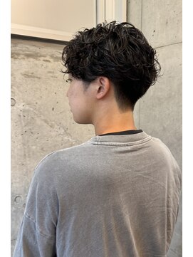 ファム(FAM) くせ毛 ニュアンスパーマ センターパート 代官山 中目黒