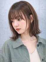 ヘアーアンドメイクサワ 佐久店(sawa)&nbsp;ミディアムボブレイヤー前髪あり抜け感くびれシルエット