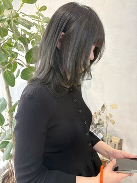 ミント(mint) ☆オリーブグレー☆オリーブグレージュ☆レイヤーカット☆