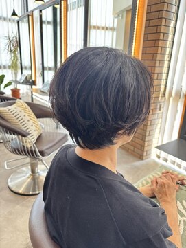 クレイン バイ パプスドコワフュール 宝塚中山寺(Crane by Pap'sde coiffeur) トップふんわり大人ショート