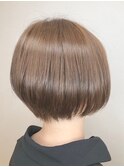 スッキリ可愛いショートスタイル