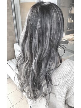 トリニティ(trinity) バレイヤージュ/ハイライト/外国人風/豊見城/糸満/南風原/与那原