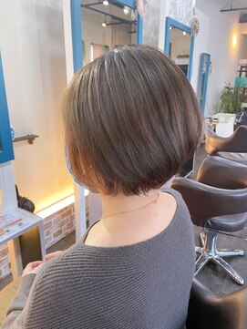 ロンド(Le rond) ブリーチなしのグレージュボブ