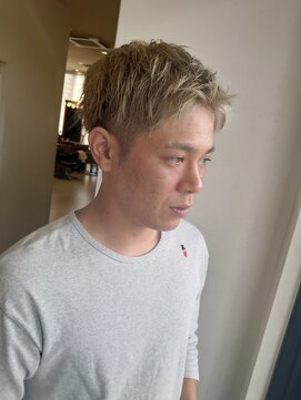 シャンプーボーイ 佐世保駅前店(SHAMPOO BOY) ハイトーンホワイトベージュショート☆