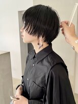 トゥナ(Tuna) 前上がりボブ