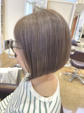 レッド(ReD) 白髪ぼかし 脱白髪染め 白髪ぼかしハイライト 金沢美容室