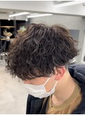 波巻きパーマツイスト緩めパーマフェードカットスパイラルパーマ