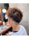 《MINAMI》直毛の方におすすめ刈り上げ