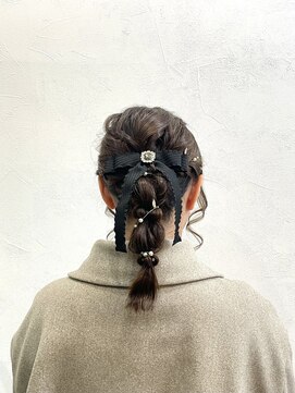 ラビス クローバー(Lovis clover) 〔NANA〕編みおろし/お呼ばれヘア