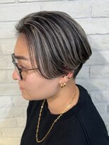 リコ 池袋東口店(Liko)&nbsp;マッシュハイライト　ホワイトグレージュ　ツーブロック　40代