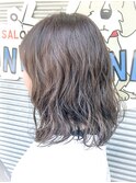 エアウェーブでくせ毛風パーマアッシュ