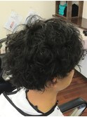 スパイラルパーマでツーブロックマッシュ
