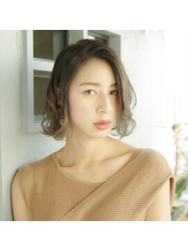 ルッカ(Rukka) 大人ミディアムボブ