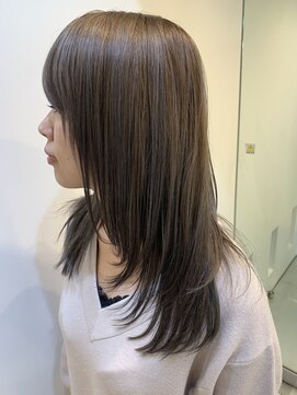 クロエ バイ ラヴィズム 新潟ビルボードプレイス2店(CLOE by LUVISM) ハイライトグレージュ×サラツヤストレート