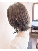 小顔イメチェン、ラベンダーグレージュカラーくびれレイヤーボブ