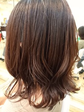 シャンプーボーイ 外ハネベルボブ