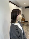 オリーブベージュ
