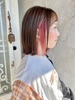 プライベートサロン キッテ(private salon kitte.)&nbsp;インナーカラーデザインにぱつっとボブ