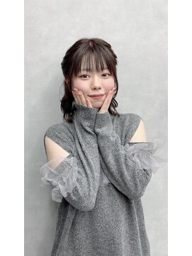 ファイブバイジエクト 堀江(FIVE by The Ect) ピンクブラウン　春カラー　前髪ぱっつん　内巻き波巻