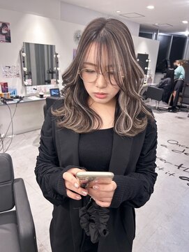 キング 枚方店(K!ng) 【枚方、高槻、梅田】ホワイトハイライト